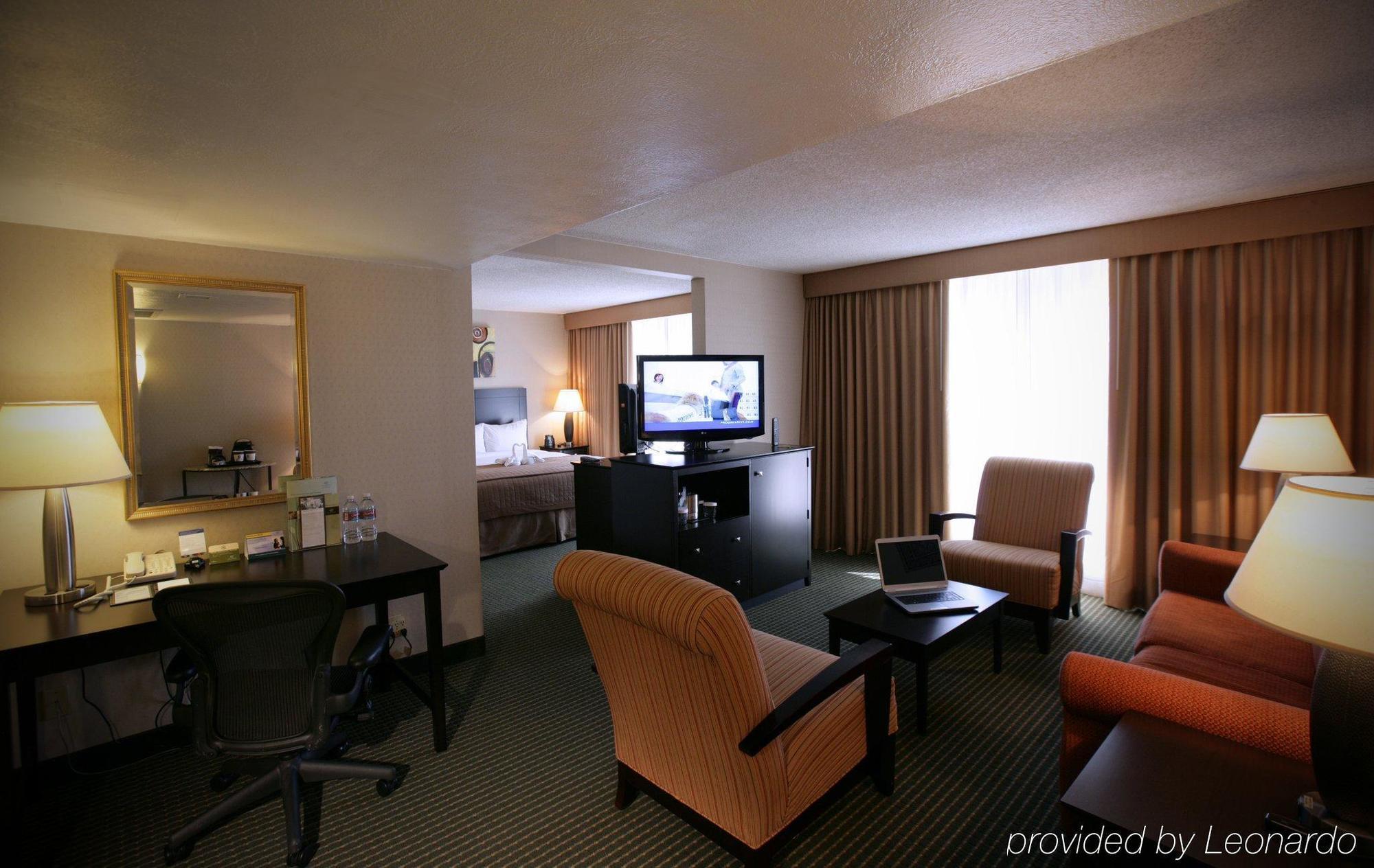 Doubletree By Hilton Dallas Market Center Rom bilde